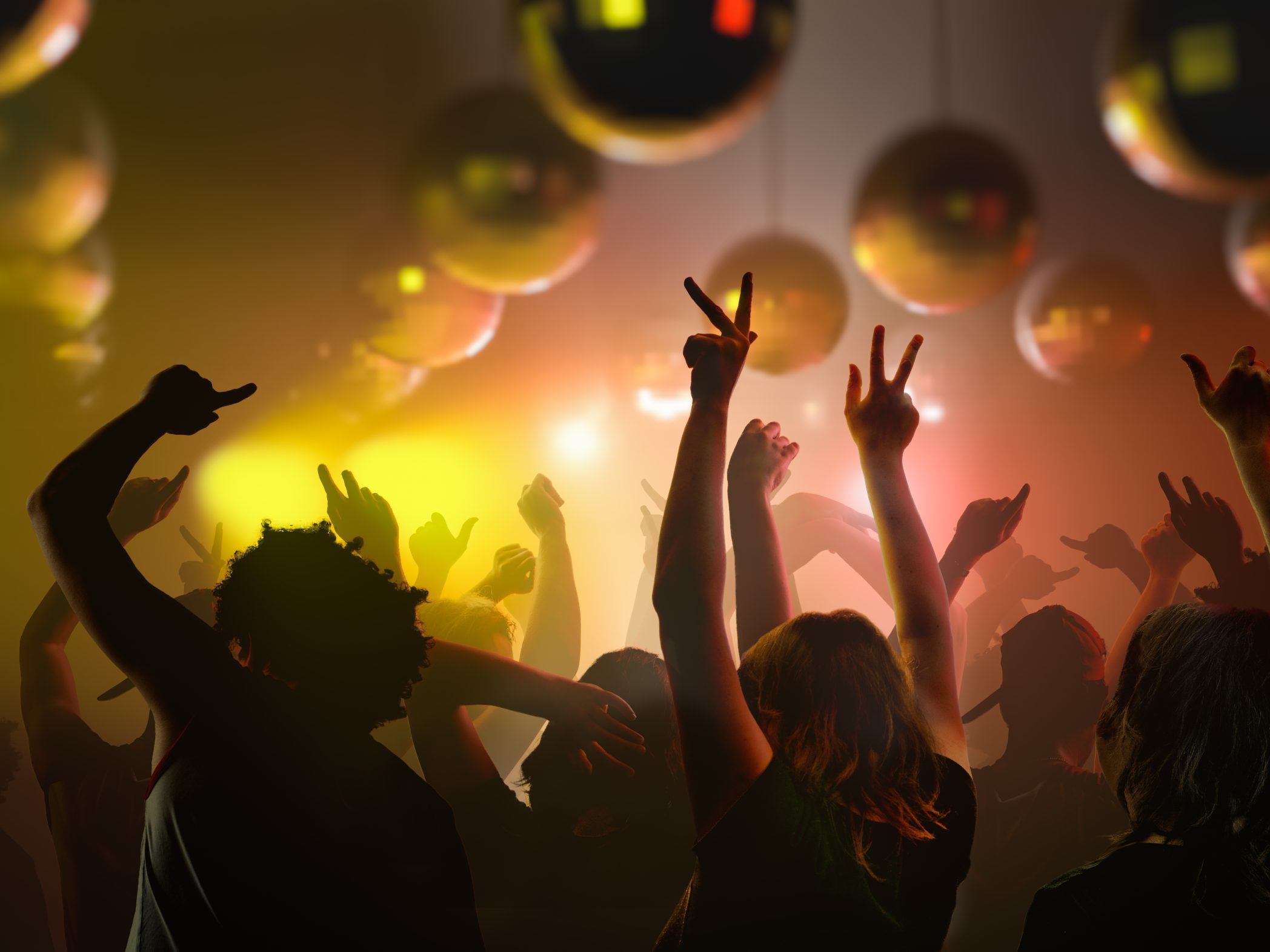 Moms on the Dancefloor 